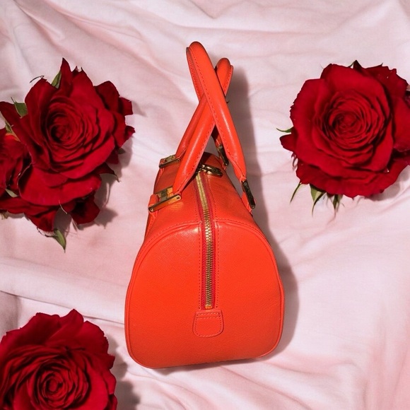 MCM Boston leather bag in Orange EUC - Picture 5 of 12